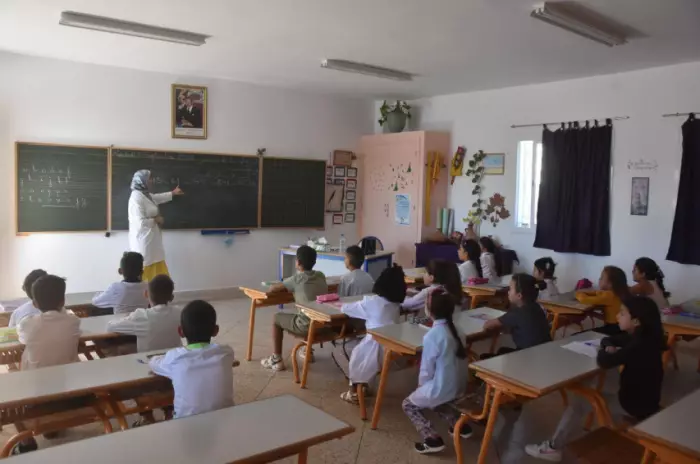 المدرسة العمومية بالمغرب تحت الضغط وأبناء الفقراء يدفعون ثمن اختلالات التعليم وتكافؤ الفرص