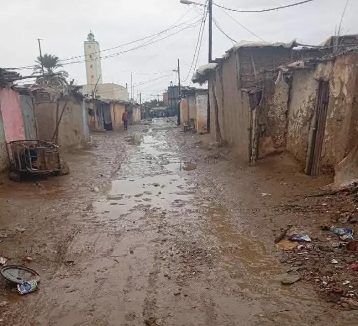 السكن العشوائي جرح مفتوح في نفوس الفقراء واستثمار سياسي