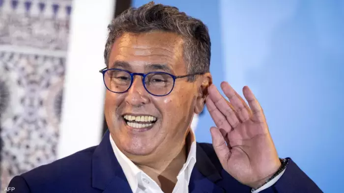 حين يصبح "تغيير السياسة" لعبة تصريحات..كاتب دولة يشعل الجدل بتصريحات "تمجيدية" لأخنوش تثير الاستغراب