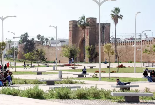 سلا العظمى..حيث السياسي مواطن فائق الجودة والمواطن سياسي انتهت صلاحيته