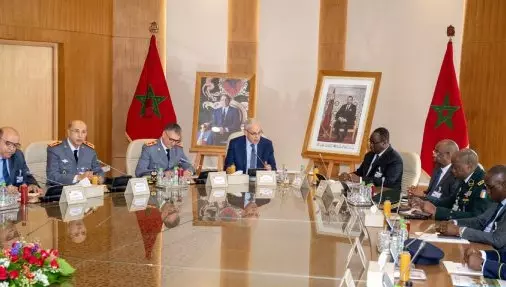 وزير الدفاع المغربي يستقبل نظيره الإيفواري