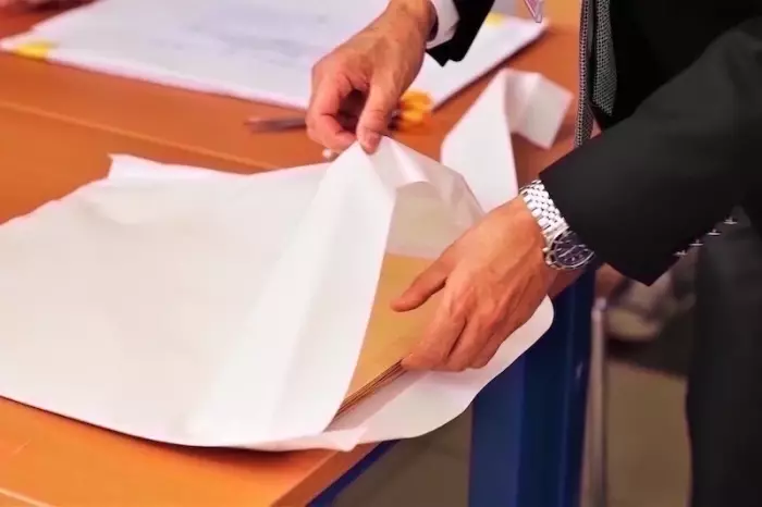 زلزال يضرب الإدارات العمومية بالمغرب وافتحاص مالي يكشف خروقات ثقيلة في صفقات الرقمنة ويضع 17 مؤسسة تحت المجهر