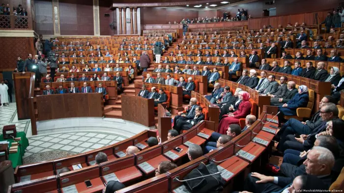 هل تُدفن ملفات الرمال والطرق السيارة والأسعار قبل إسدال الستار على الولاية التشريعية؟وتقارير البرلمان في غرفة الانتظار