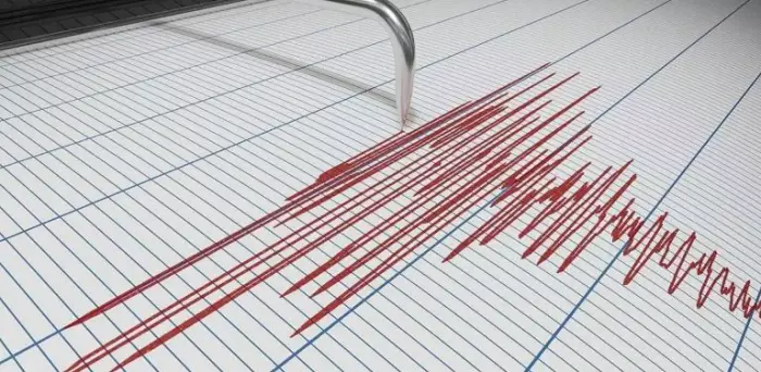 هزة أرضية مفاجئة تهز مكناس وتوقظ مخاوف السكان