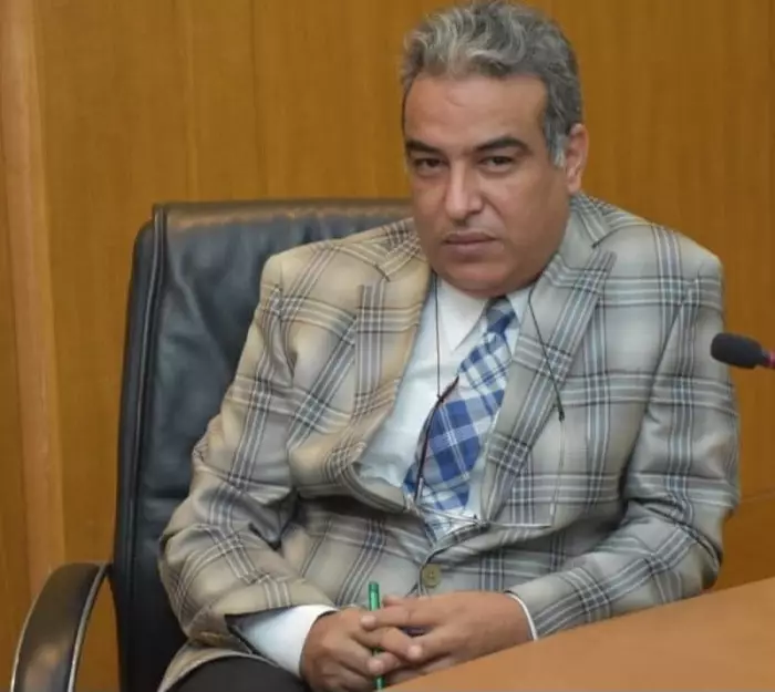 آن لفوزي لقجع أن يريح  و يستريح انفث دخان سجارتك بعيداًعن الملاعب