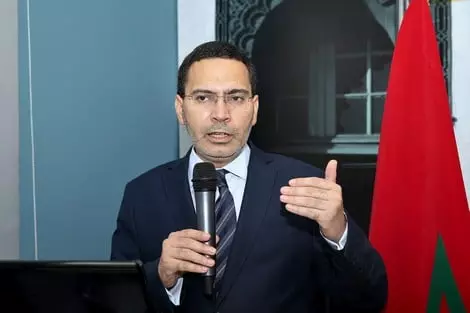 "مصطفى الخلفي" خنق التنظيم الذاتي وتغوُّل الحكومة تعديلات قانون الصحافة تثير زوبعة الرفض