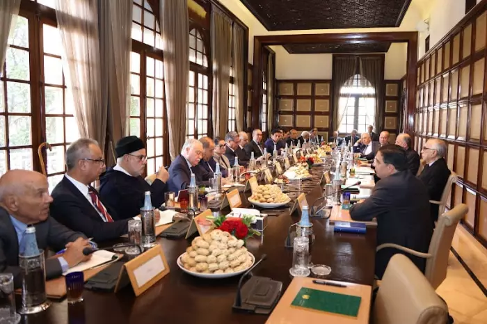 تحيين “الحكم الذاتي” بيد القصر…خطوة شكلية تُكرّس احتكار القرار وتُهدد تماسك المغرب