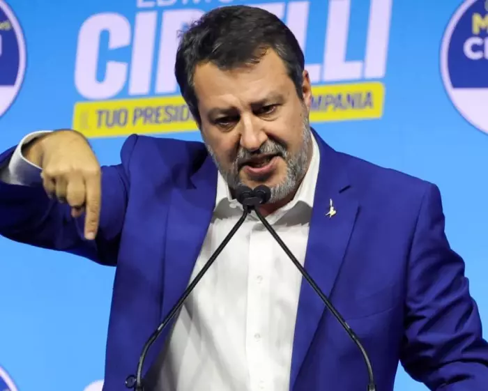 سالفيني يفجّر العاصفة السياسية من جديد في إيطاليا