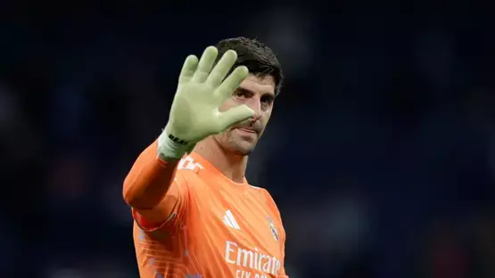 ضربة موجعة لريال مدريد قبل الكلاسيكو..وعكة صحية تُبعد كورتوا في اللحظات الأخيرة