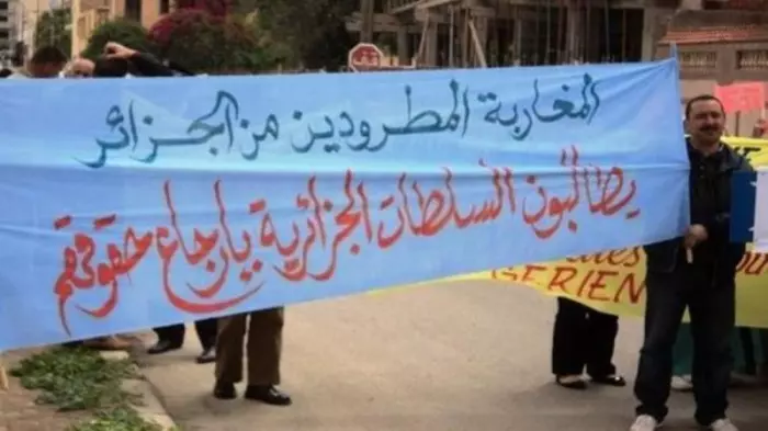 طردهم التاريخ ولم تنصفهم الذاكرة..رغم مرور 50 سنة ومأساة المغاربة المطرودين من الجزائر ما تزال تنزف