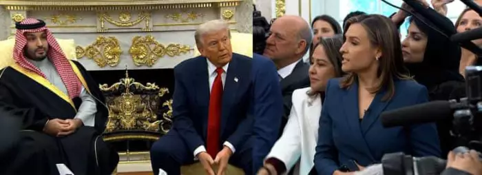 صحافية أفسدت الجو على ترامب و ضيفه السعودي وهكذا تعامل الرئيس الامريكي وابن سلمان مع الموقف المحرج 
