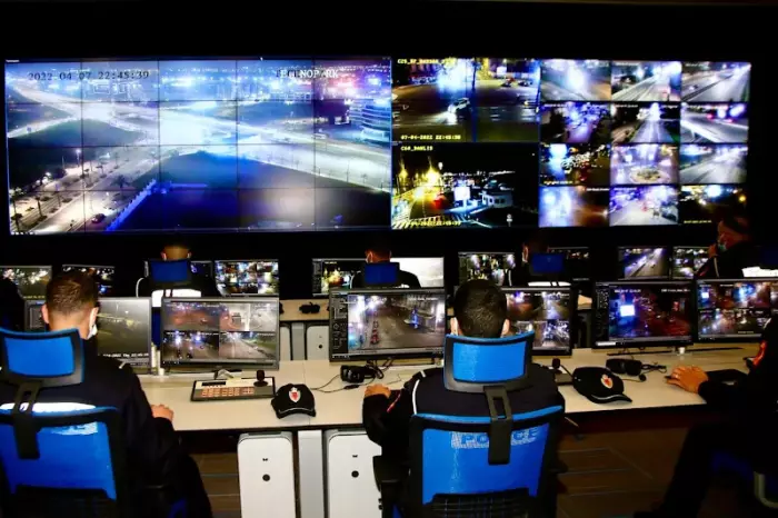 انقر على الرابط او الصوره لقراءه المقا