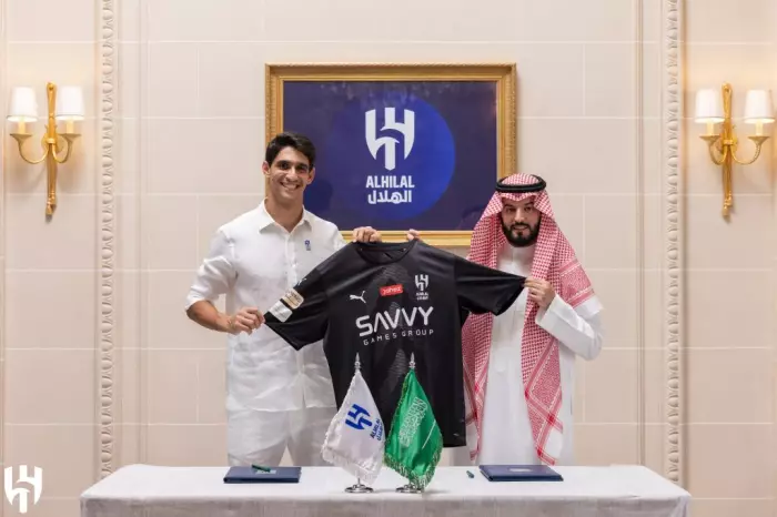بونو يتجه لتجديد عقده مع فريق الهلال السعودي