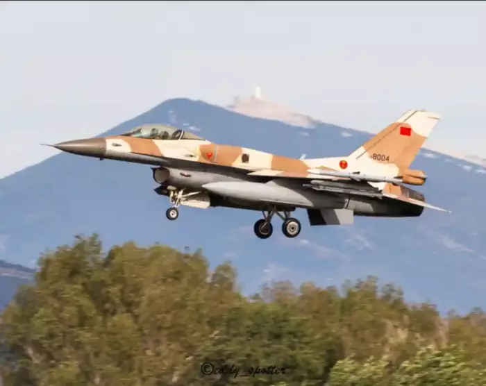 مقاتلات إف-16 المغربية تحلق مع رافال الفرنسية