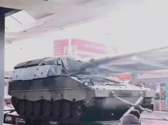 هولندا على صفيح ساخن بعد رصد قطار محمّل بالدبابات فجر الأربعاء