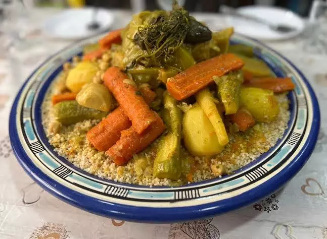 الجمعة في المغرب..يوم البركة والكسكس والروح الجماعية المتجذرة في الذاكرة الدينية والاجتماعية