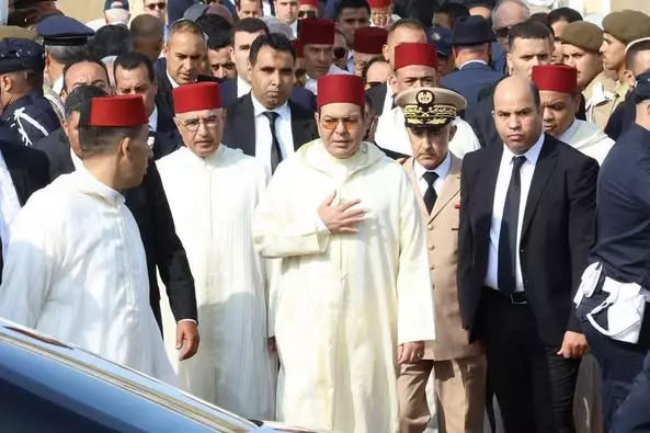 الوداع الأخير لرمز من رموز الدولة المغربية مولا ي الرشيد ينعي جثمان "عبد الحق المريني"ويدفنه.