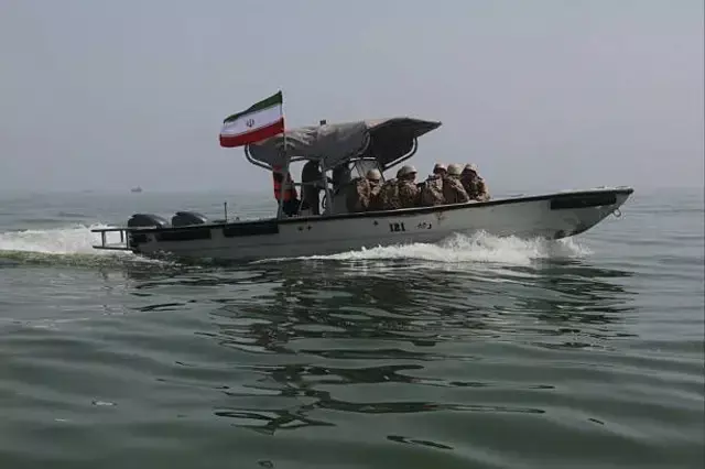 الخليج يشتعل مجددا وهجمات بحرية وتصعيد أمريكي إيراني ولبنان يدفع ثمن المواجهة المفتوحة
