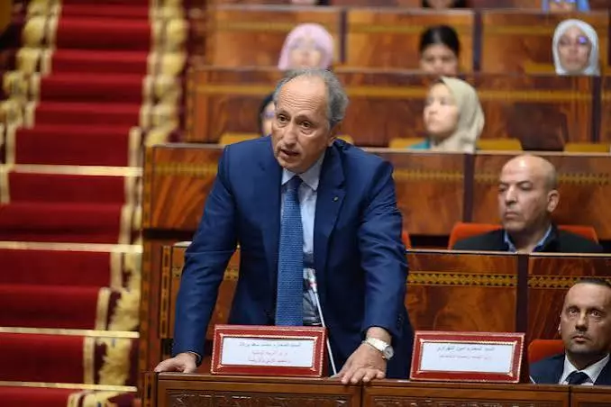 امتحان الفرنسية يفجر عاصفة تحت قبة البرلمان وسؤال عن المرأة والزواج يضع وزارة التعليم في قلب الجدل