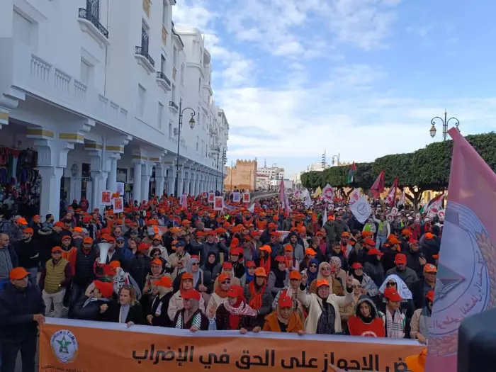 الاتحاد الوطني للشغل بالمغرب يفجر غضب الشارع..كفى من المقاربة الأمنية ولْيُسمع صوت الشباب