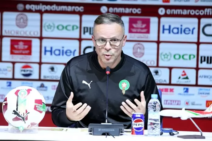 وهبي يدخل غرفة الإغلاق ومعسكر حاسم يُعيد رسم ملامح المنتخب المغربي قبل صدام البرازيل