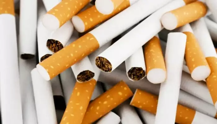 ضريبة جديدة على الفقراء؟ المغرب يستعد لرفع أسعار السجائر الشعبية وسط غضب صامت واستهلاك متصاعد