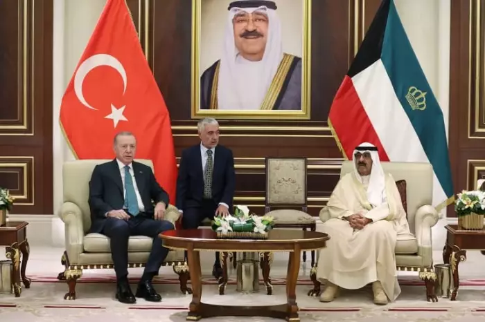 أردوغان يشعل الحراك الدبلوماسي من الخليج بحثًا عن سلام غزة وتوازن الإقليم