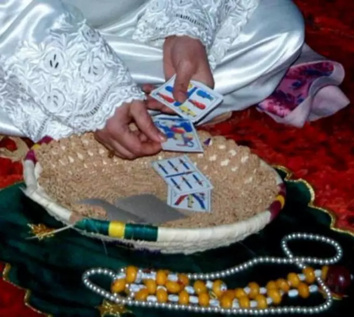 انقر على الرابط او الصوره لقراءه المقال