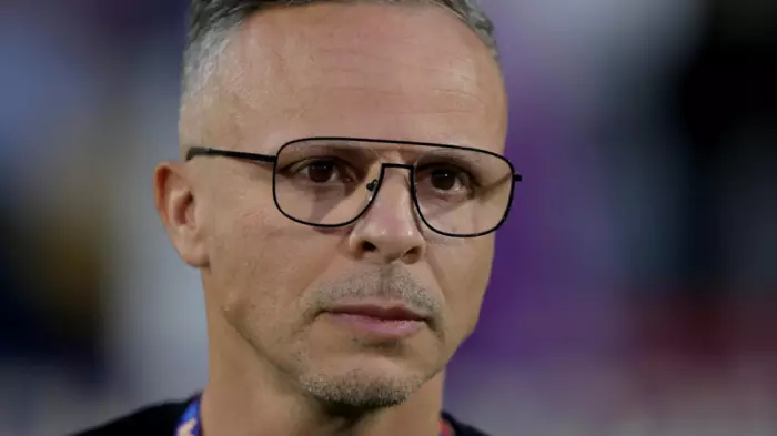 سباق الزمن داخل معسكر الأسود وإصابات تُقلق الطاقم الطبي قبل مونديال 2026