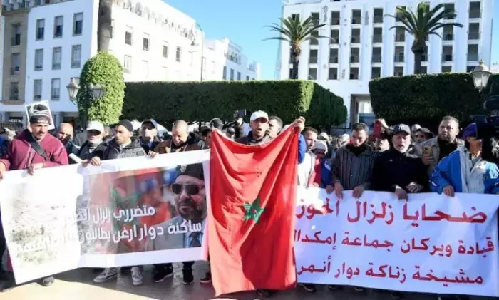 ضحايا الحوز يعودون إلى الشارع ويُصعدون ضد الحكومة والسلطات المسؤولة